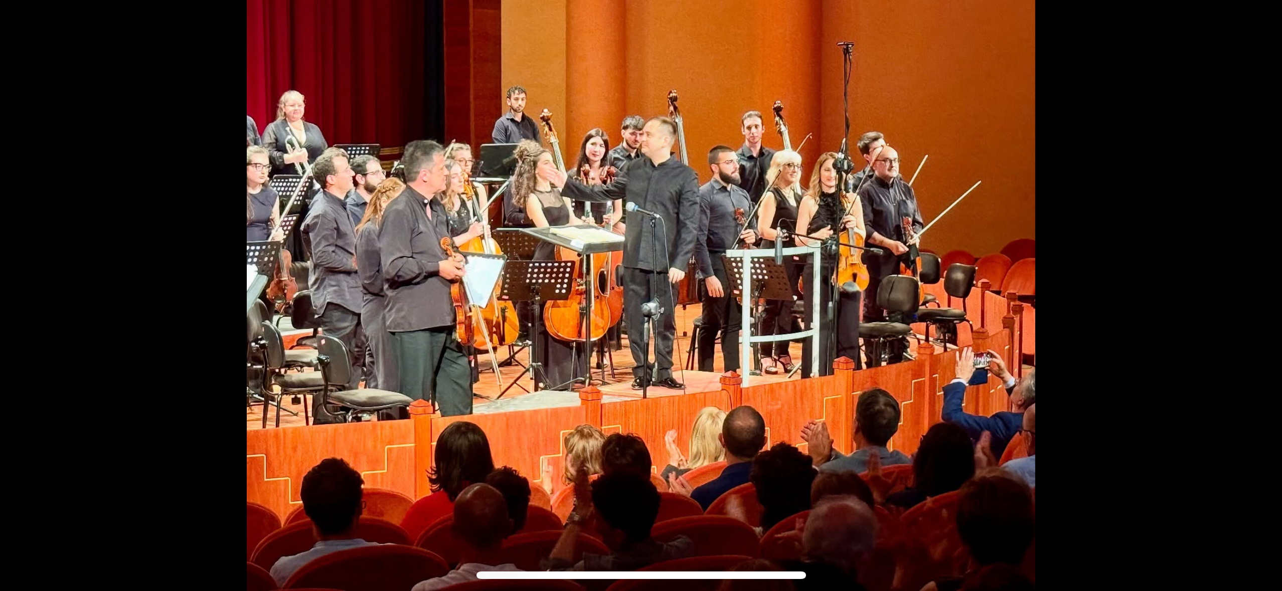 Andrea Barizza with Orchestra Sinfonica del Conservatorio Sassari